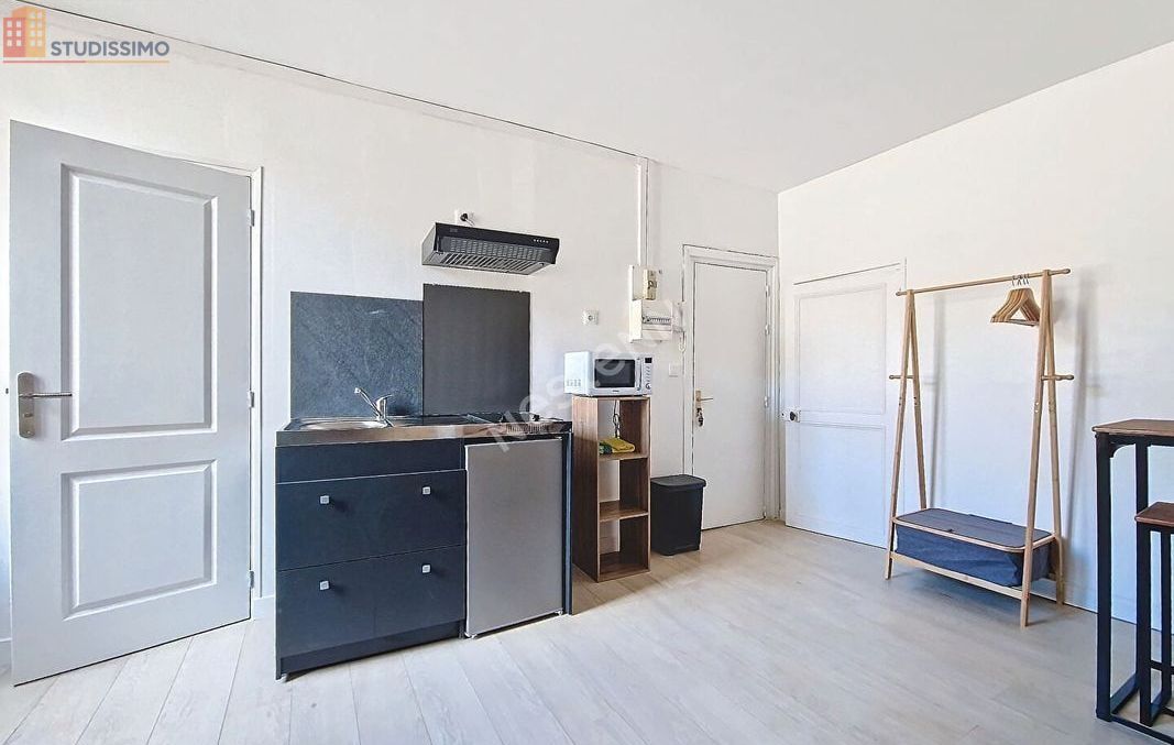 Studio meublé 17m² Poitiers - Meublé, 1er étage - Photo 4