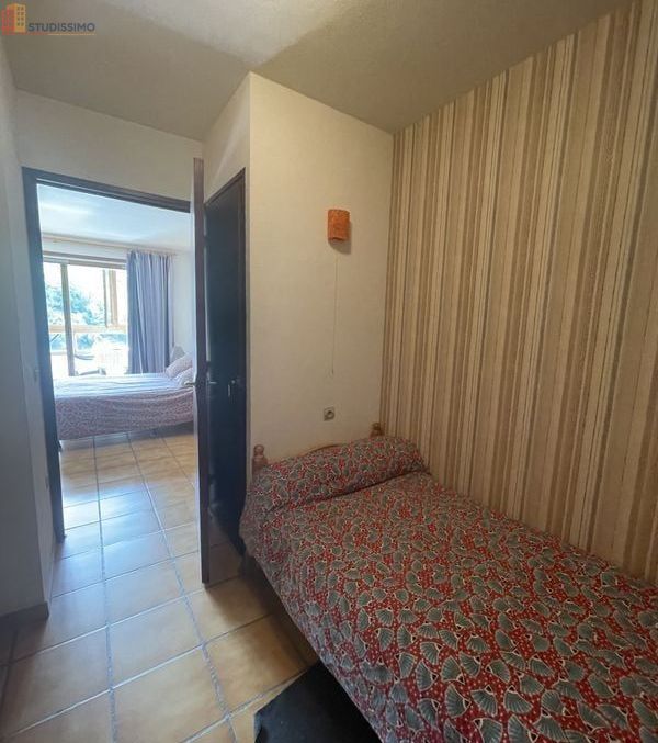 Studio 24m² Prats-de-Mollo-la-Preste - Étage 2/3, DPE C - Photo 3