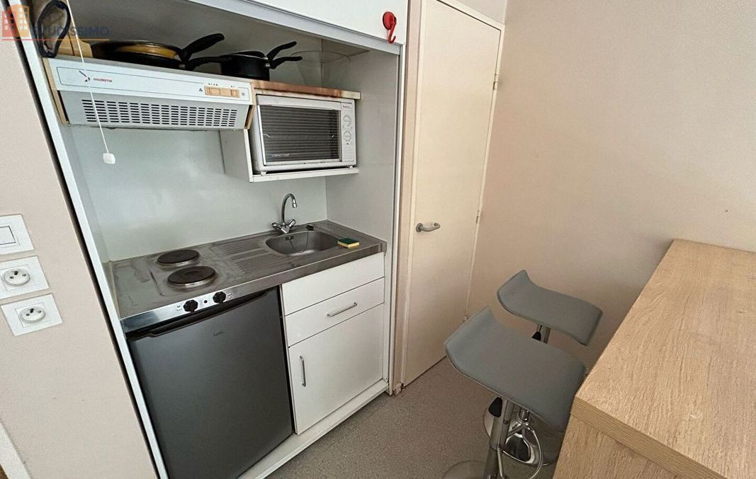Studio meublé 21m² Poitiers centre - Lumineux - Photo 10
