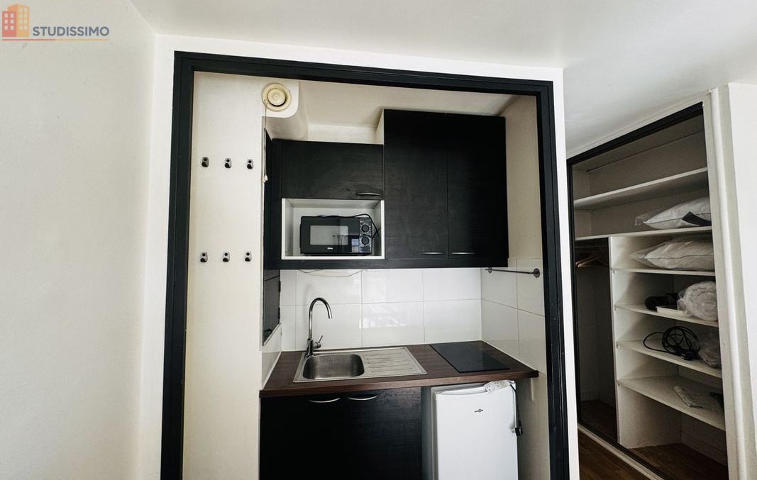 Studio meublé 27m² Poitiers - Meublé, DPE D - Photo 4
