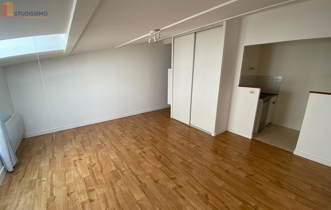 Studio 25m² Poitiers centre - Étage élevé, lumineux - Photo 9