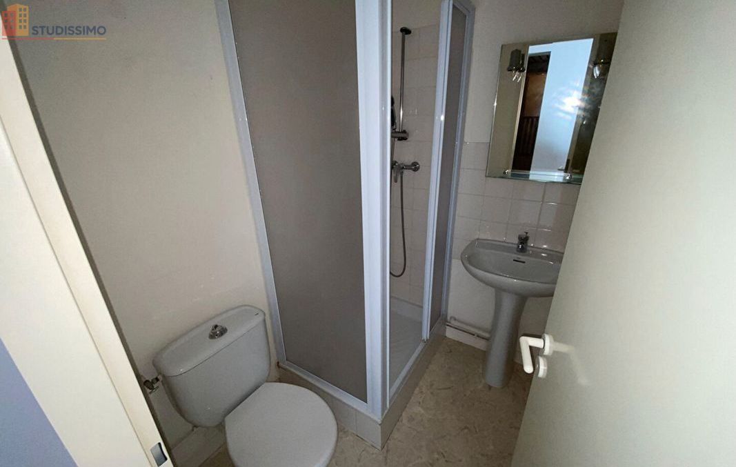 Studio 25m² Poitiers centre - Étage élevé, lumineux - Photo 5