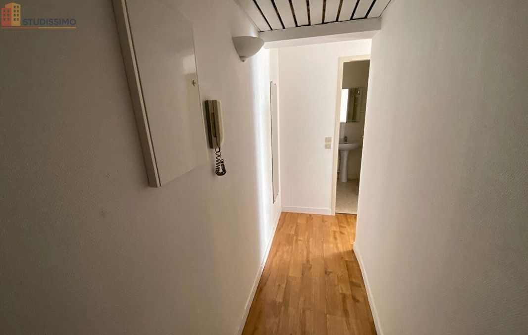 Studio 25m² Poitiers centre - Étage élevé, lumineux - Photo 1
