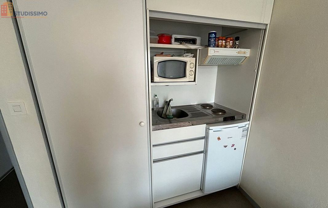 Studio meublé 22m² Saint-Benoît 86280 - Meublé, 2e étage - Photo 4