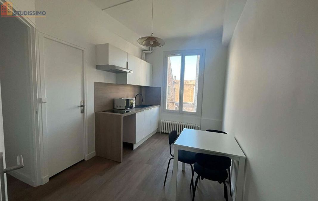 Studio meublé 29m² Poitiers - Meublé, DPE C - Photo 8