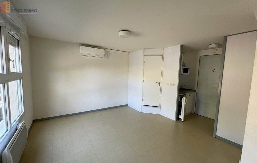 Studio meublé 31m² Poitiers 86000 - Meublé, DPE D - Photo 1