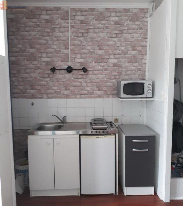 Studio meublé 19m² Poitiers centre - Proche fac, lumineux - Photo 2