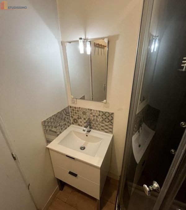 Studio meublé 20m² Poitiers - Meublé, DPE D - Photo 2