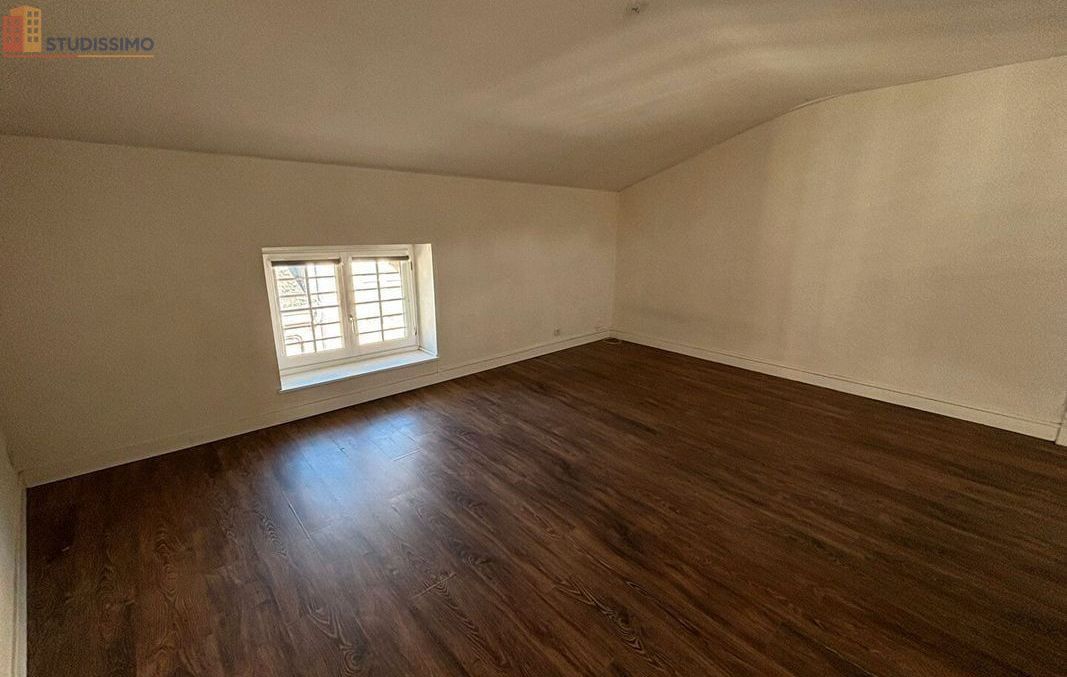 Studio 28m² Poitiers centre - Étage élevé, lumineux - Photo 3