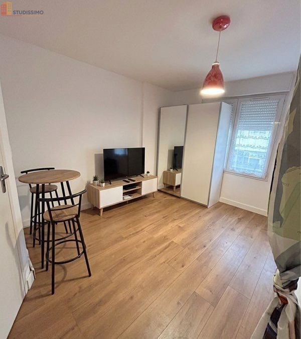 Studio meublé 19m² Poitiers centre - Calme, lumineux - Photo 1