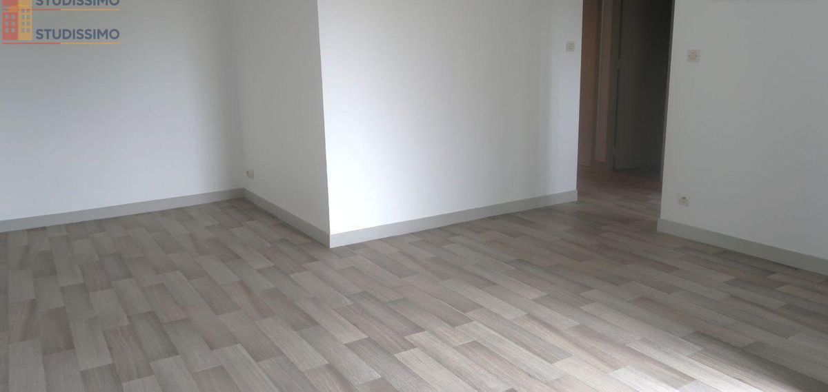 Studio 34m² Scorbé-Clairvaux - 1 pièce, lumineux - Photo 11