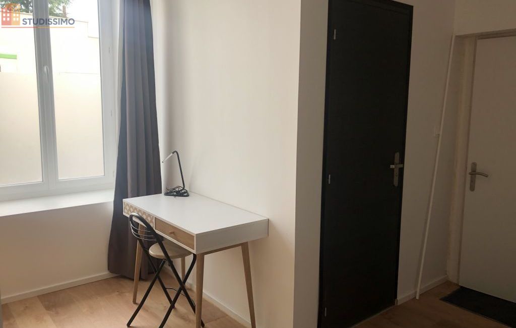 Studio meublé 23m² Poitiers - Meublé, DPE D - Photo 1