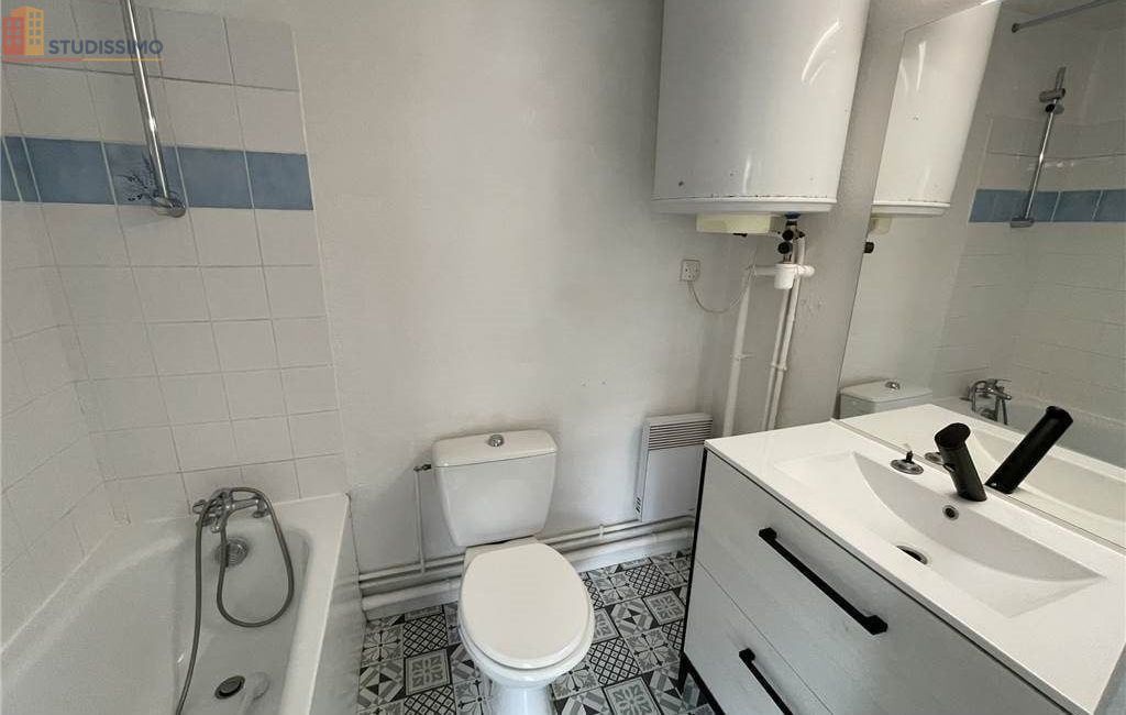 Studio 17m² Poitiers - CPE C - Photo 1