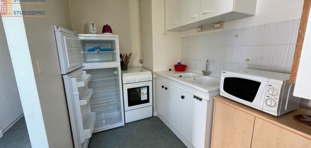 Studio meublé 31m² Poitiers - Lumineux, 3e étage - Photo 4