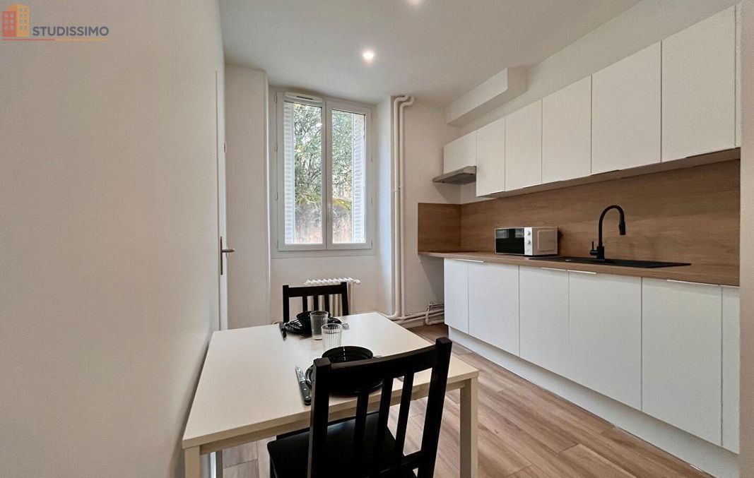 Studio meublé 28m² Poitiers - Meublé, DPE D - Photo 3