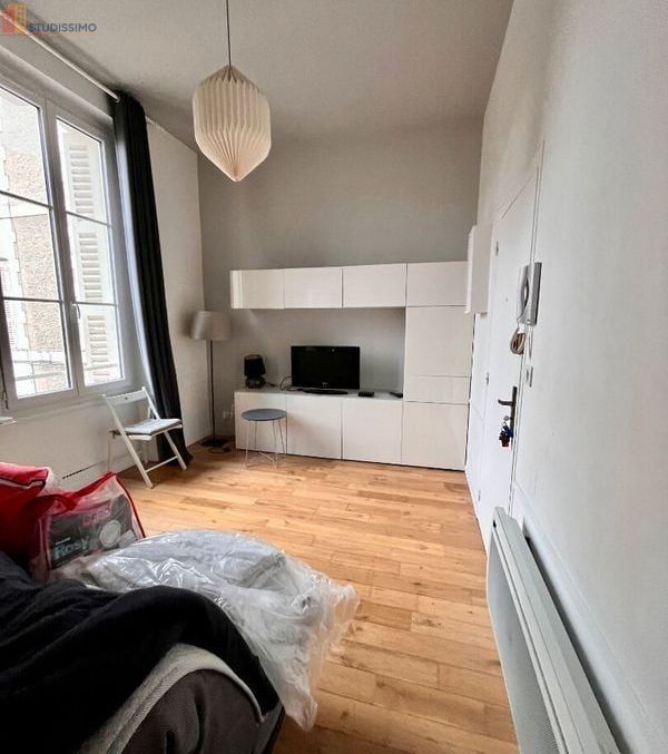 Studio meublé 18m² Poitiers - Meublé, 1er étage - Photo 4