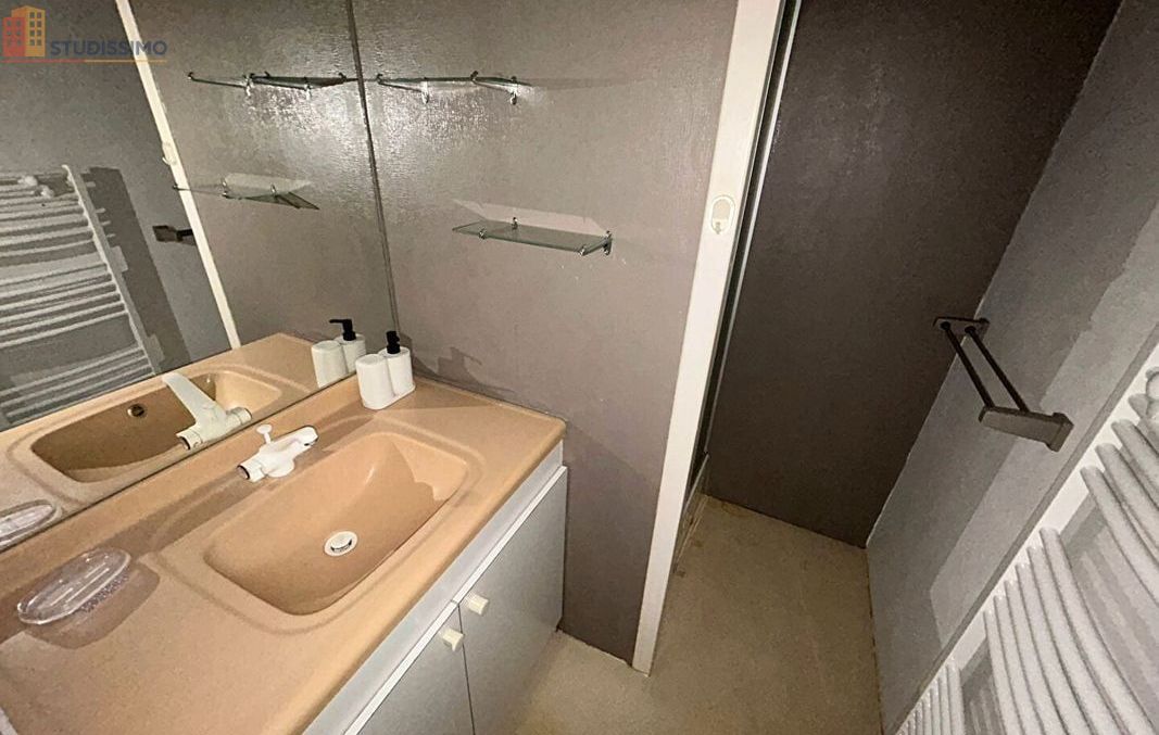 Studio meublé 32m² Poitiers - Meublé, DPE C - Photo 1