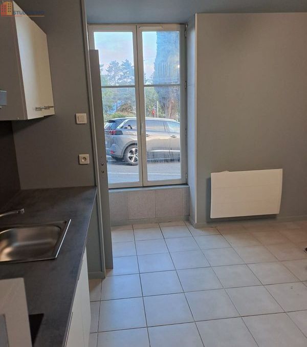 Studio 23m² Poitiers - Sur cour, proche gare TGV - Photo 1