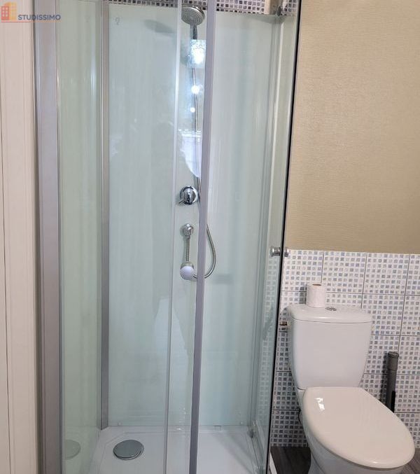 Studio meublé 30m² Montmorillon - Meublé, 1 pièce - Photo 1