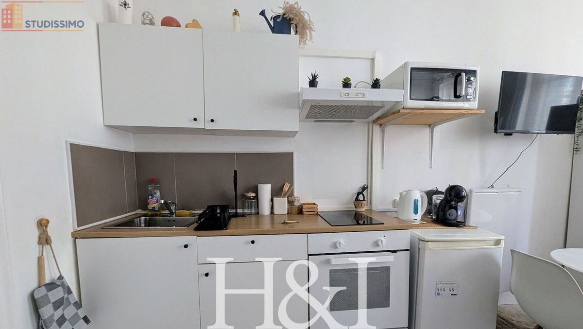 Studio meublé 25m² Poitiers - Meublé, DPE D - Photo 2