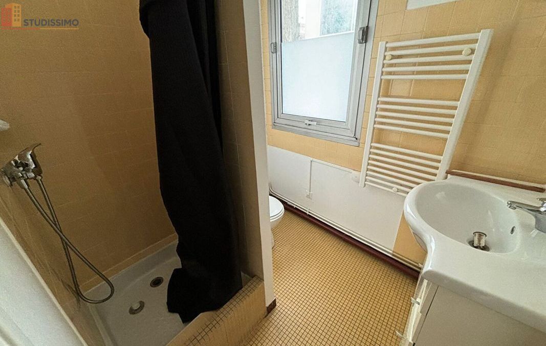 Studio 25m² Poitiers centre - Lumineux, étage 2/4 - Photo 8