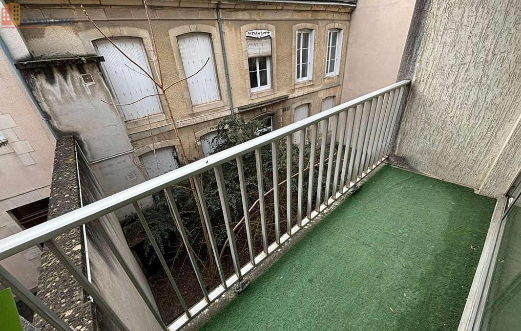 Studio 25m² Poitiers centre - Lumineux, étage 2/4 - Photo 1