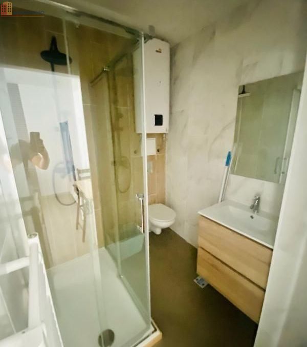 Studio meublé 23m² Poitiers - Fonctionnel, proche commodités - Photo 3