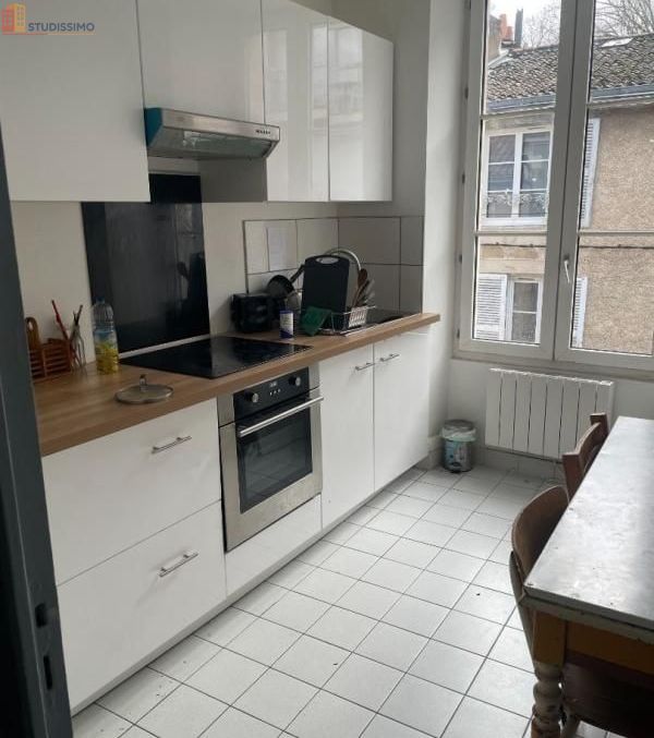 Studio meublé 12m² Poitiers - Meublé, 2e étage - Photo 3