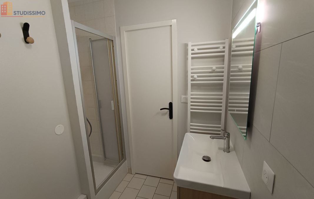 Studio 20m² Poitiers 86000 - Non meublé, parking - Photo 3