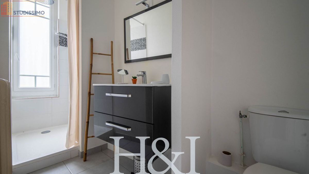 Studio meublé 17m² Poitiers centre - Meublé, DPE D - Photo 9