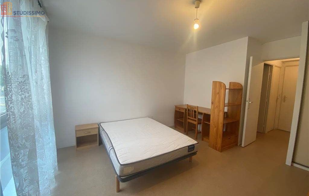 Studio 24m² Poitiers - Meublé, DPE D - Photo 9