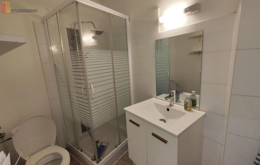 Studio meublé 18m² Poitiers - Lumineux, idéal étudiant - Photo 1