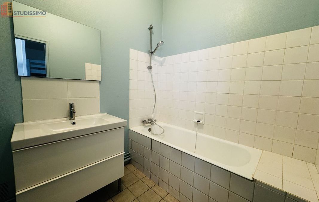 Studio 33m² Poitiers - DPE D - Photo 1