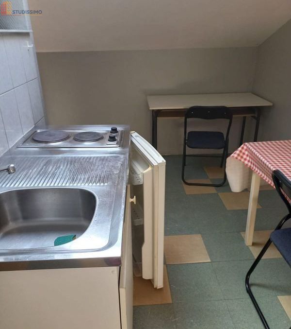 Studio meublé 13m² Rouillé 86480 - Meublé, DPE D - Photo 1