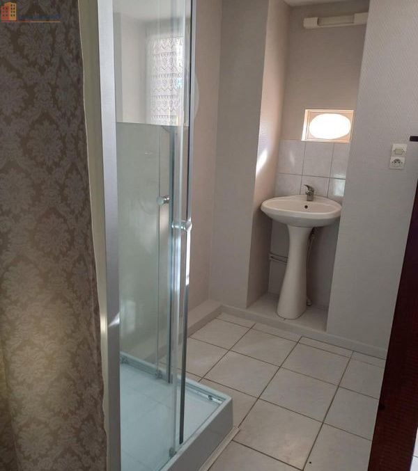 Studio meublé 13m² Rouillé 86480 - Meublé, DPE D - Photo 8