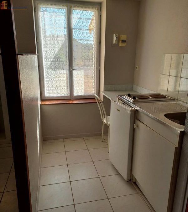 Studio meublé 13m² Rouillé 86480 - Meublé, DPE D - Photo 3