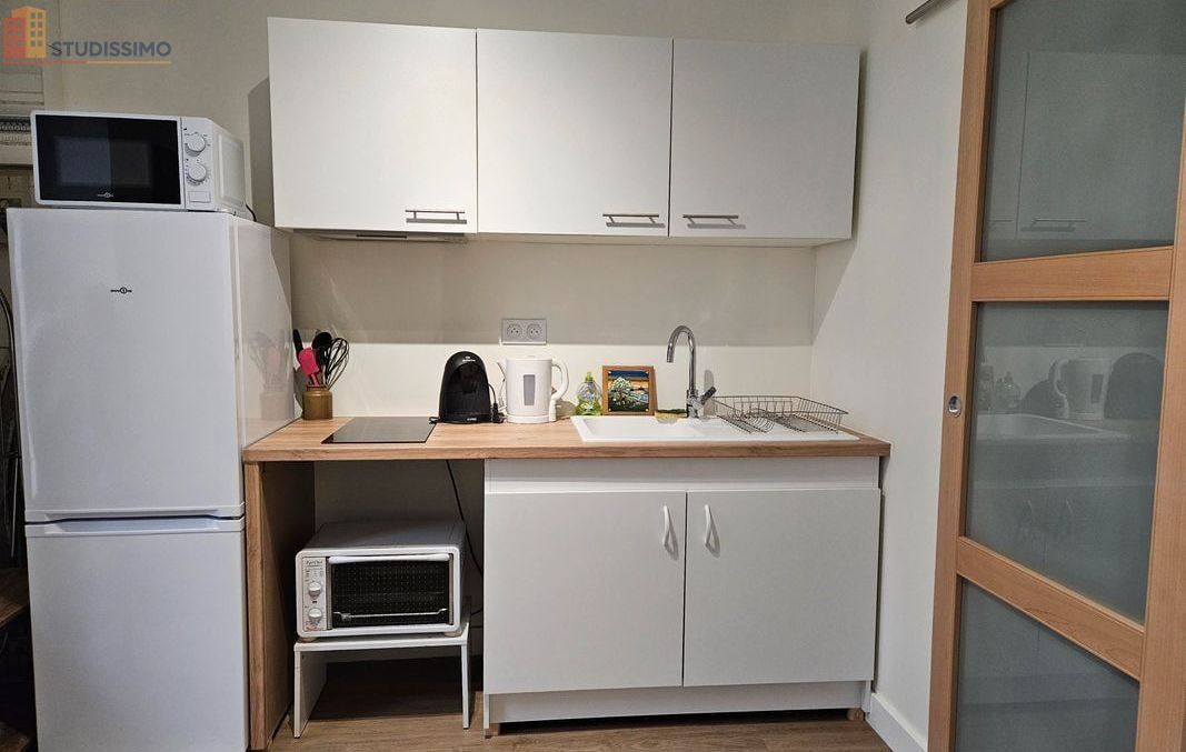 Studio 25m² Poitiers 86000 - Entièrement rénové, meublé - Photo 2