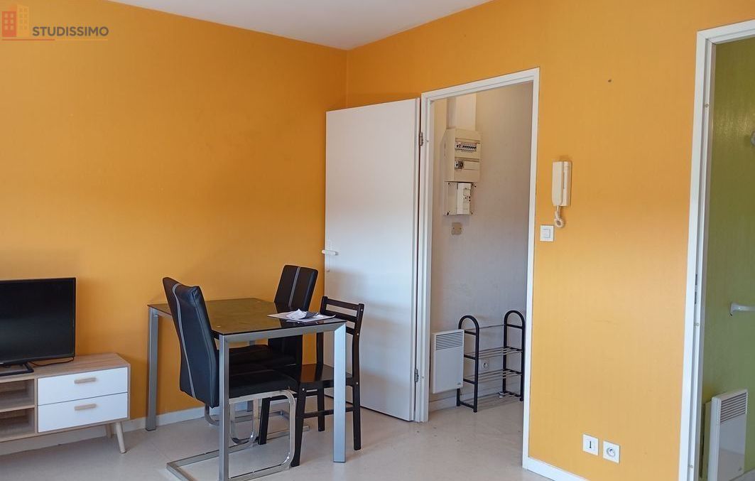 Studio meublé 22m² Poitiers - Lumineux, 2e étage - Photo 5