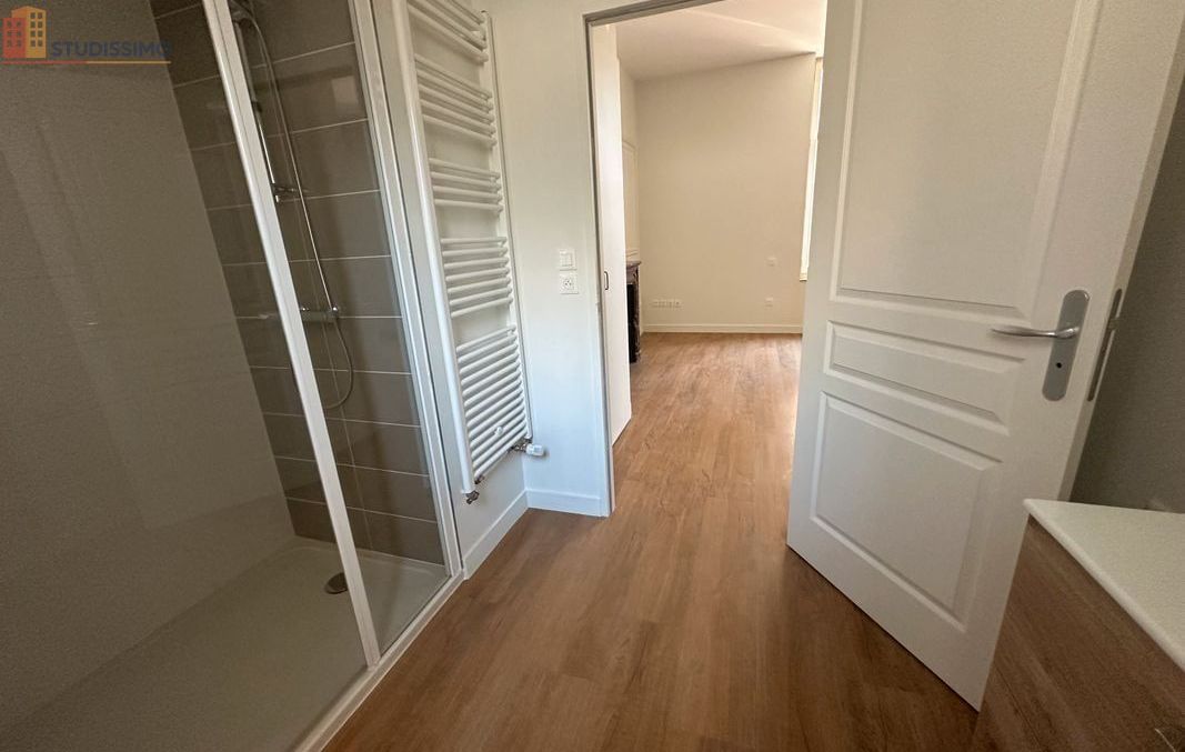 Studio 28m² Poitiers - Entièrement rénové - Photo 2