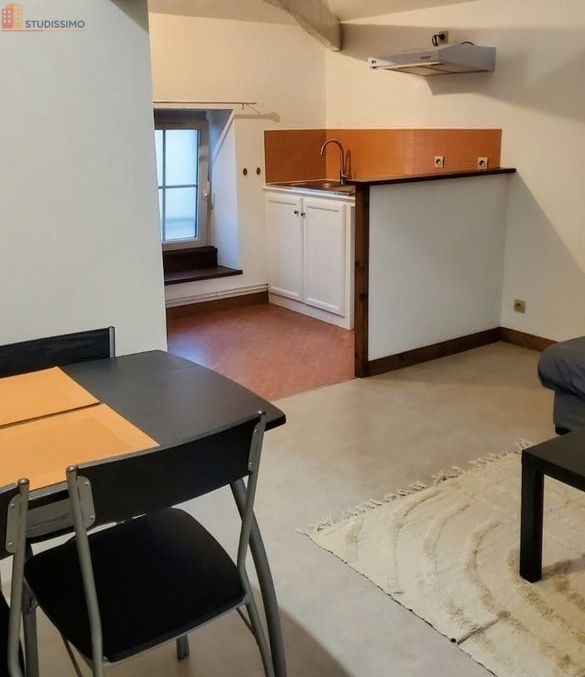 Studio meublé 21m² Jaunay-Marigny - Meublé, 2e étage - Photo 5