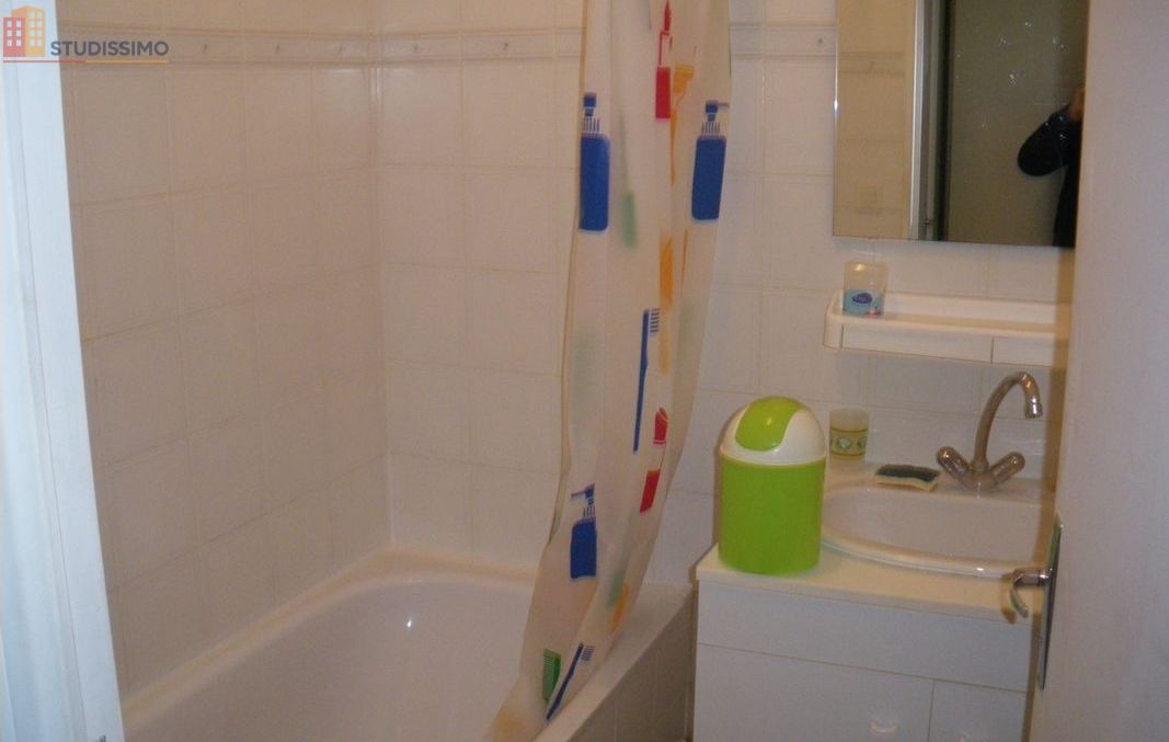 Studio 24m² Poitiers - Proche facs - Photo 1