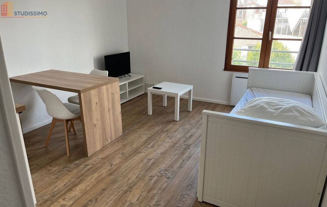 Studio meublé 21m² Poitiers centre - Lumineux, 2e étage - Photo 5