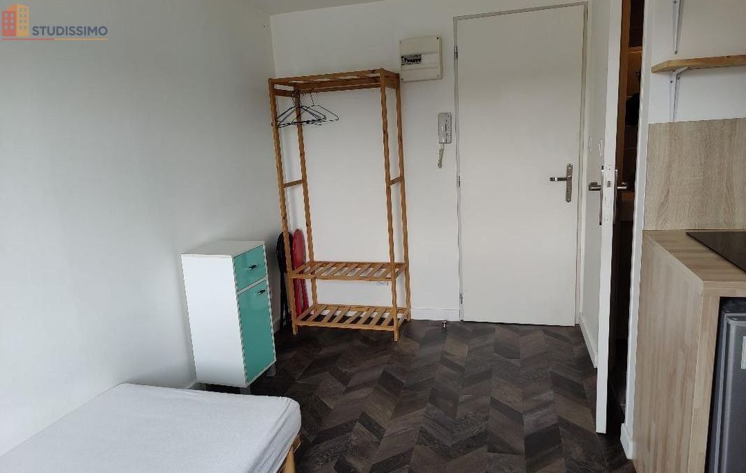 Studio meublé 12m² Poitiers - Meublé, lave/sèche-linge - Photo 0