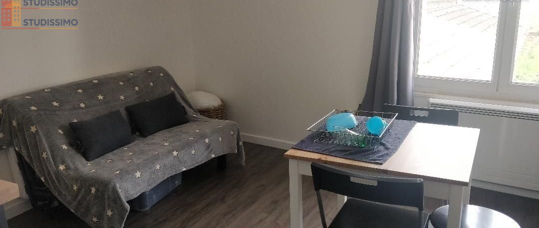 Studio meublé 19m² Poitiers - Rénové, lave/sèche-linge - Photo 2