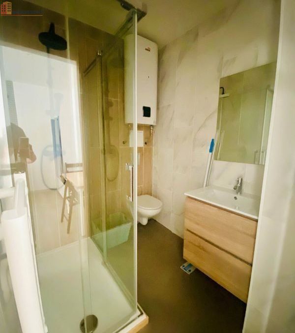 Studio meublé 23m² Poitiers centre - Rénové, proche facs - Photo 3