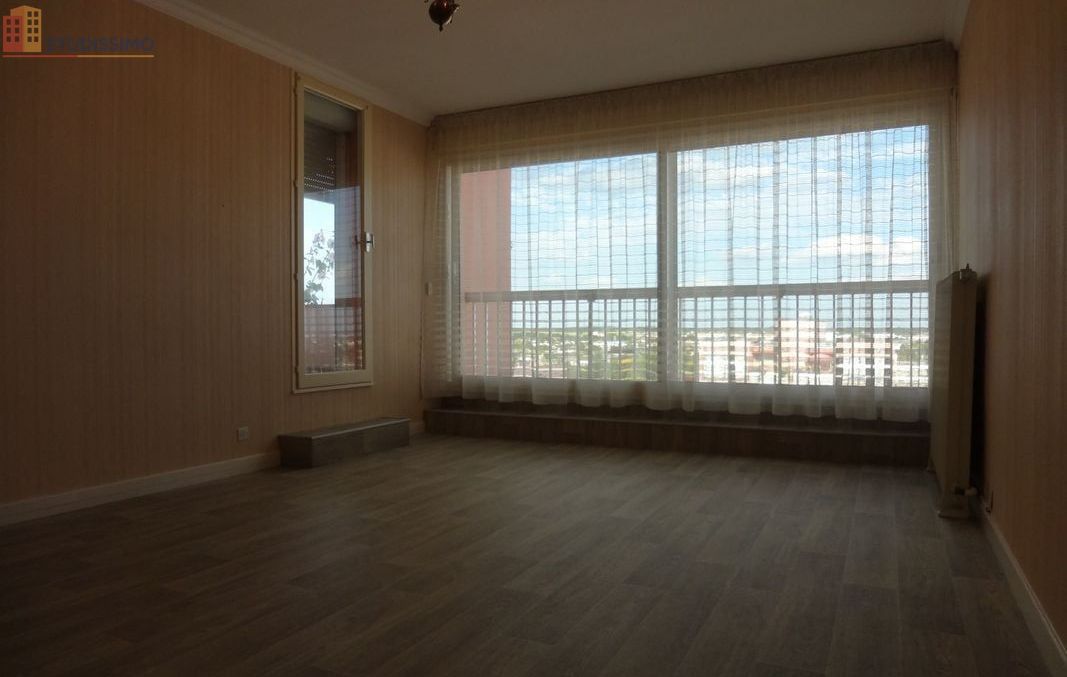 Studio 35m² Poitiers centre - Dernier étage, lumineux - Photo 5