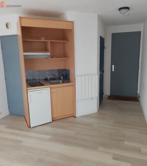 Studio 20m² Chasseneuil-du-Poitou - DPE F - Photo 7