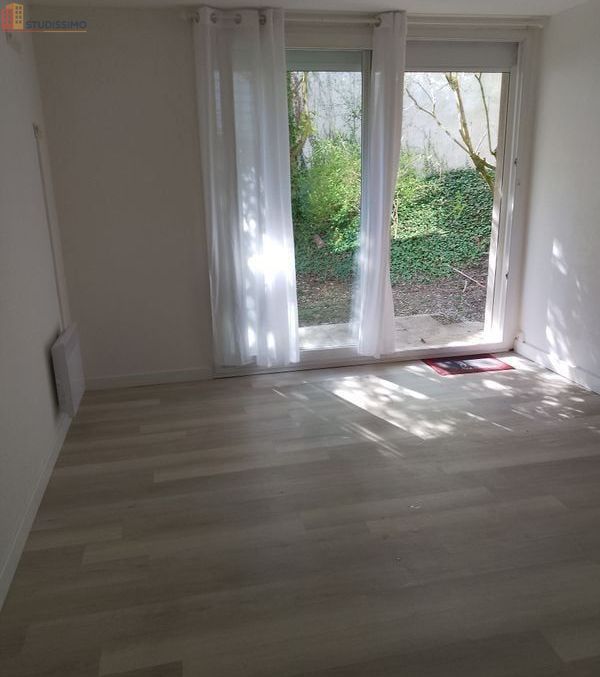 Studio 20m² Chasseneuil-du-Poitou - DPE F - Photo 1