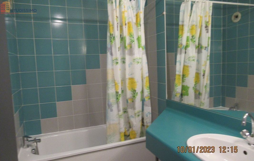 Studio 20m² Chasseneuil-du-Poitou - - Photo 4