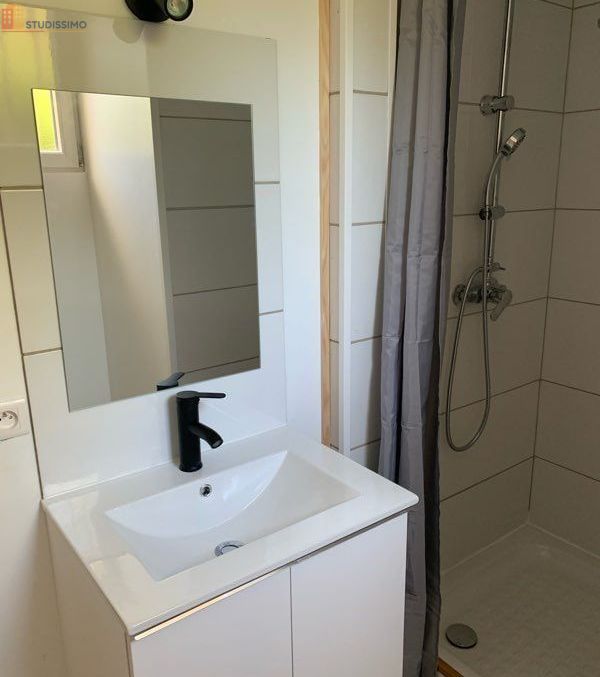 Studio meublé 25m² Montmorillon - Meublé, DPE D - Photo 1